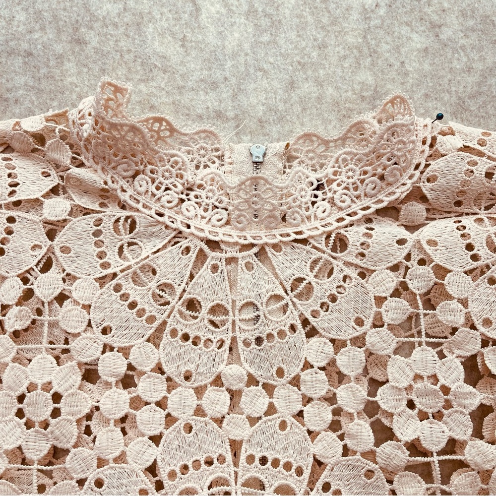 Women's Lace Long Sleeve Top in Nude/Pink L - Picture 4 of 8